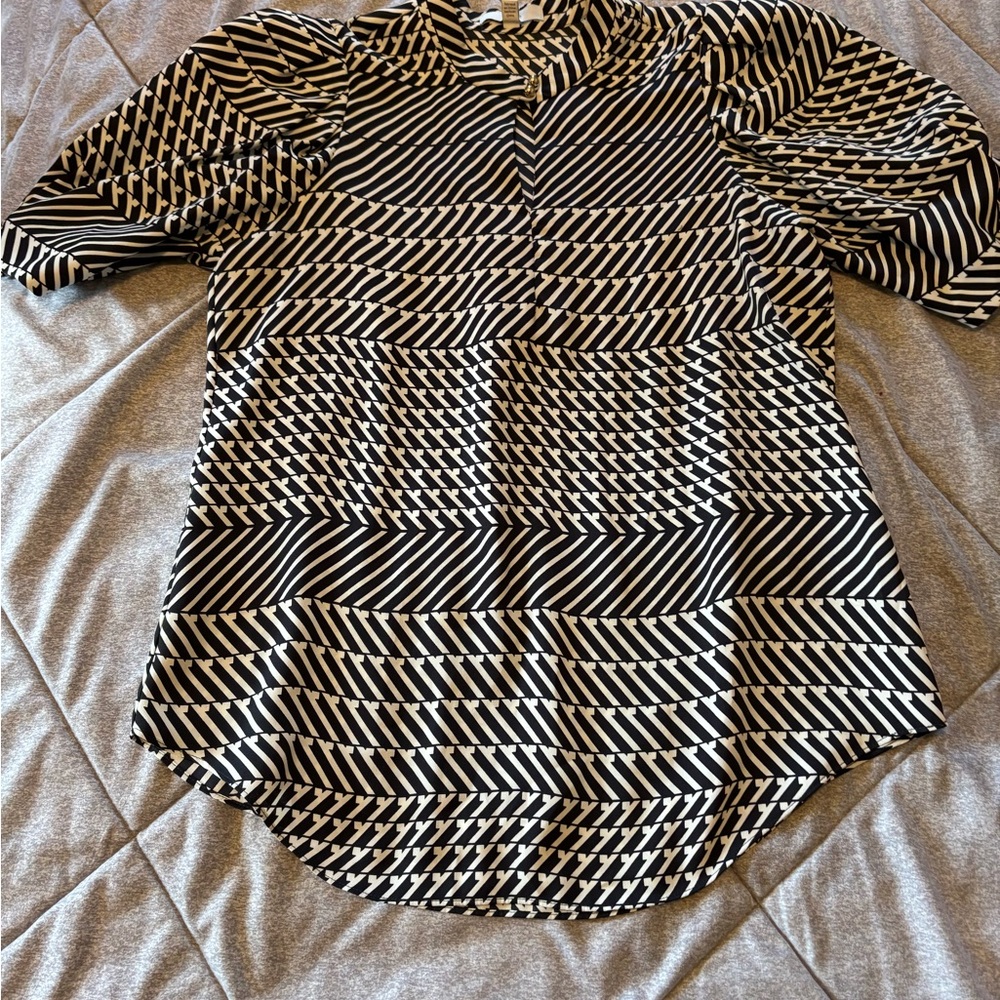 Joie Black And White Puff Sleeve Blouse Size Small
